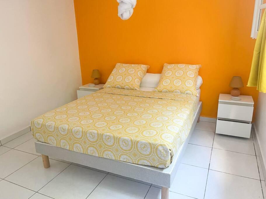 Kay Johanna Les Abymes Exterior foto